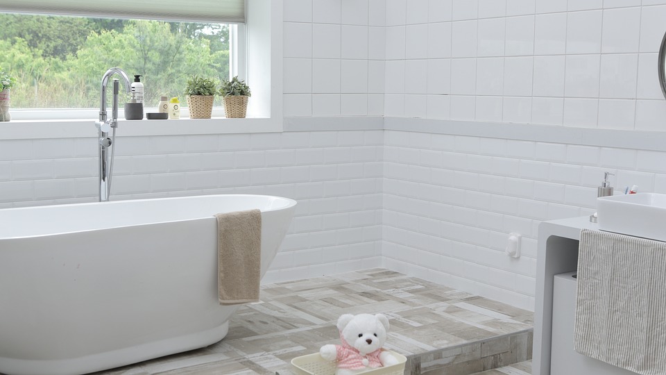 Why You Should Use Waterproof Tile Glue in Bathroom?